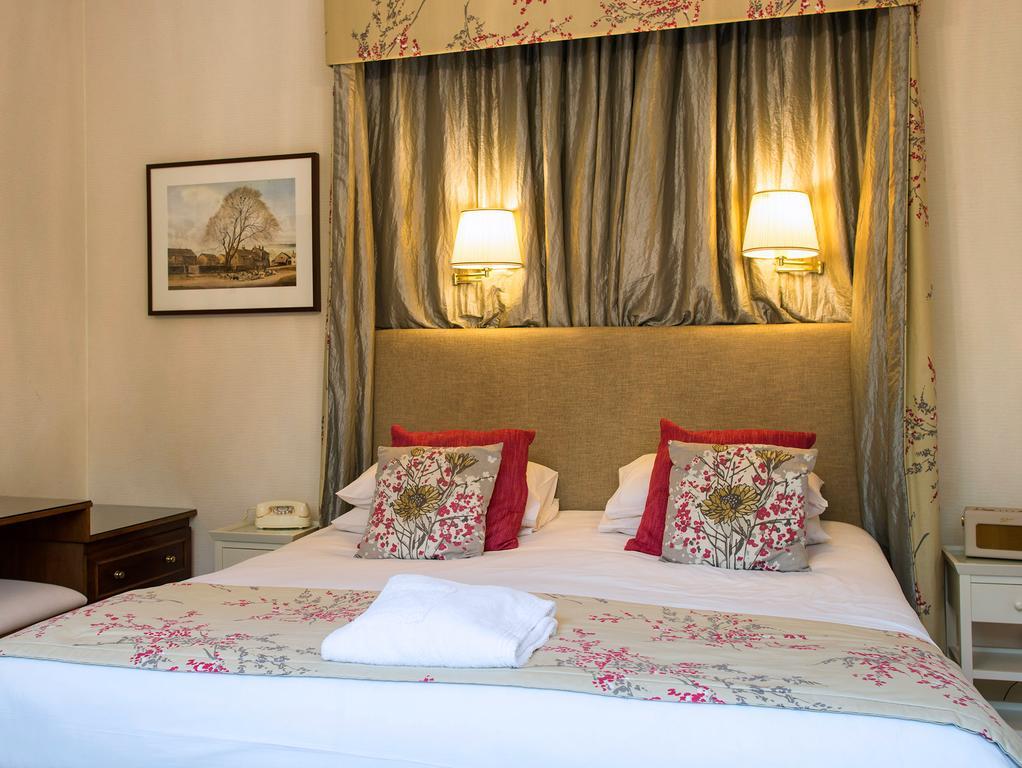 Ascot House Hotel Харогейт Екстериор снимка
