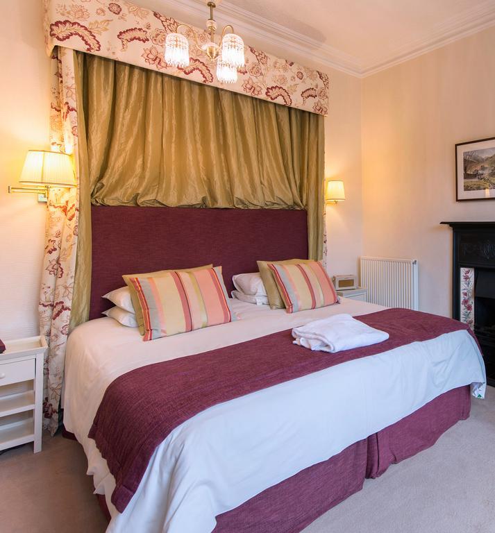 Ascot House Hotel Харогейт Екстериор снимка