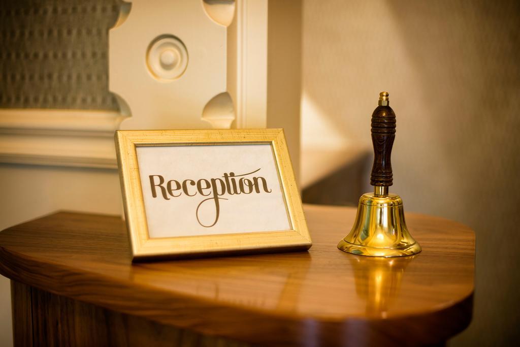 Ascot House Hotel Харогейт Екстериор снимка