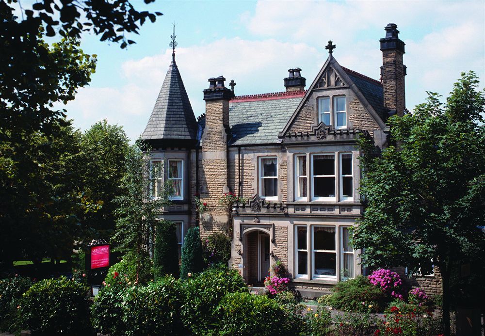 Ascot House Hotel Харогейт Екстериор снимка
