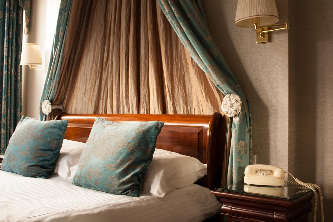 Ascot House Hotel Харогейт Екстериор снимка